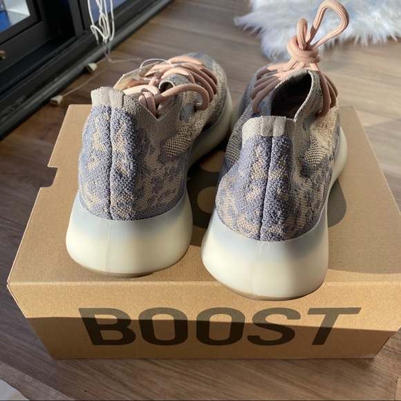 BRAND NEW Adidas Yeezy Boost 380 Mist 💨 - Picture 7 of 11